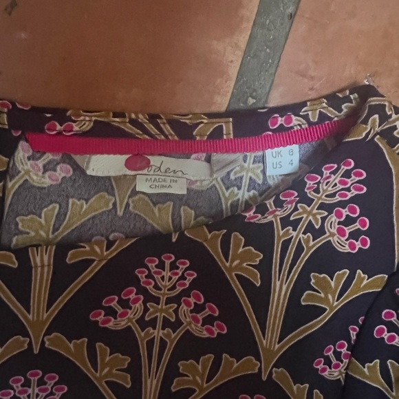 BODEN top - Picture 3 of 4